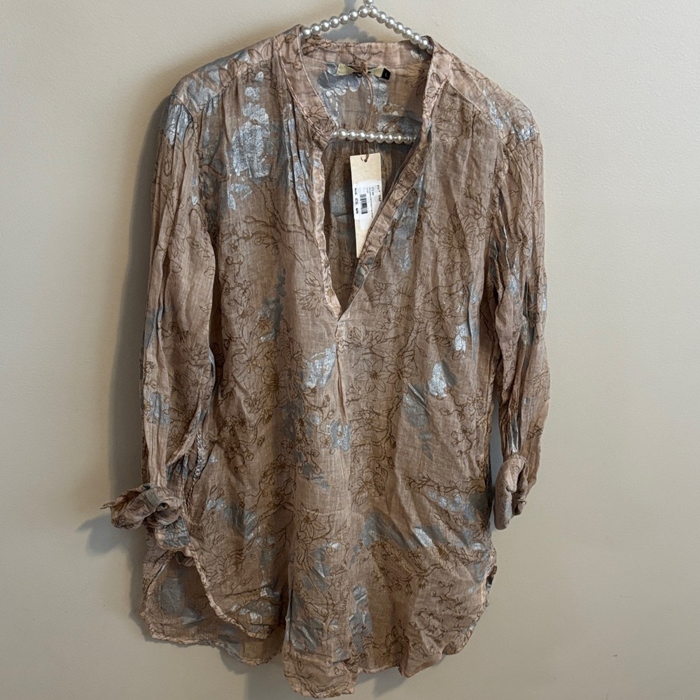 NEW dolma Light Tan Metallic Floral Tunic Top size large